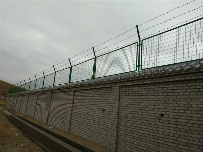 ����|ݔ��Ȼ��ܵ������o(h��)�ھW(w��ng)